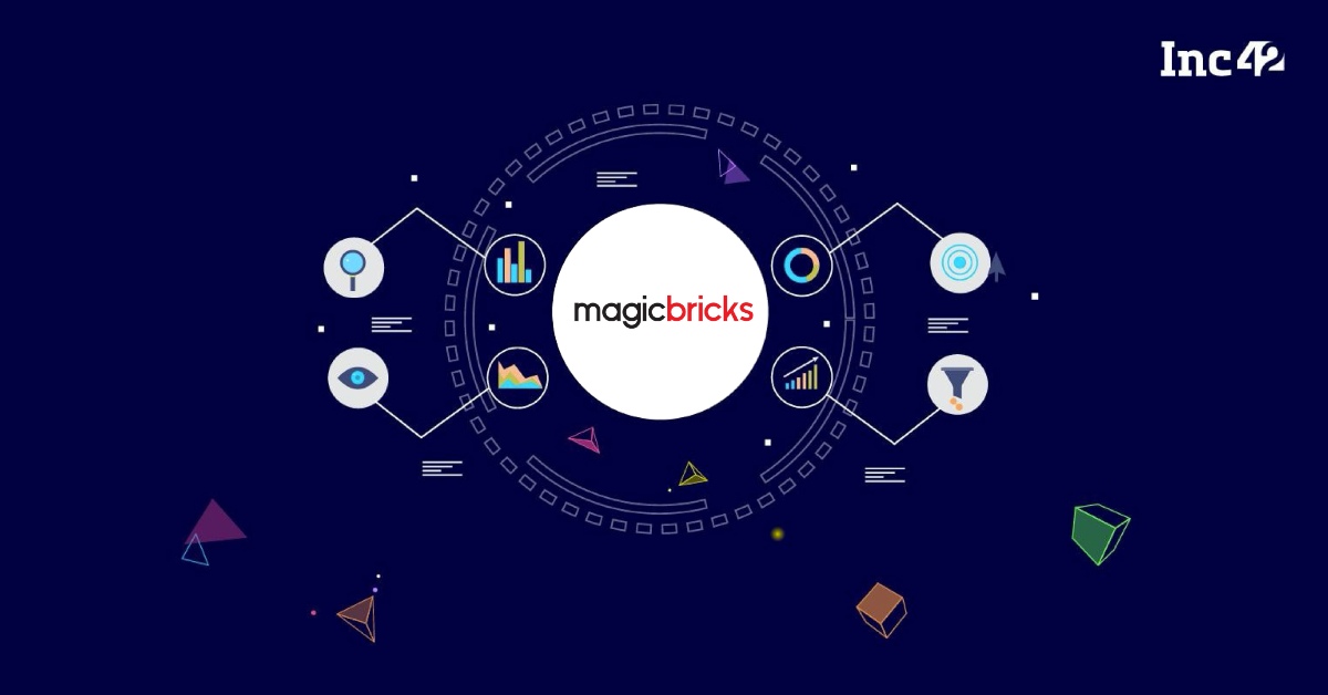 How does Cross-Border King increase overseas customer conversion rates using WhatsApp group messaging tags?